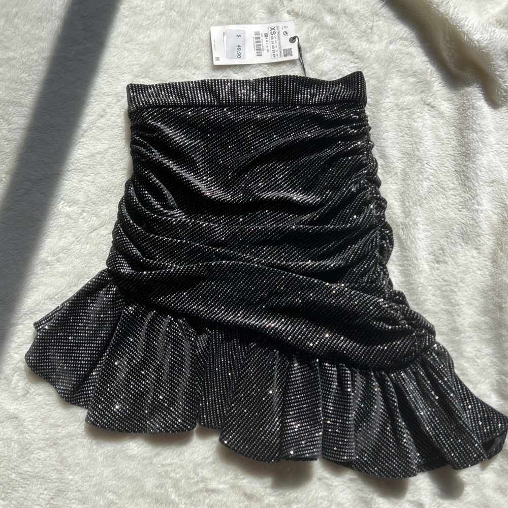 NWT Zara Sparkly Ruched Gathered Black Velvet Mini
Skirt